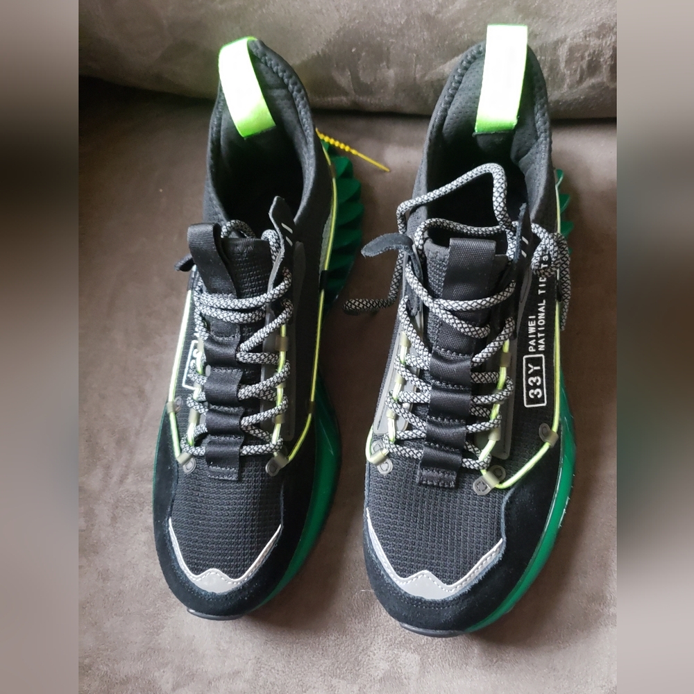 rsBlack and Green Athletic Sneake